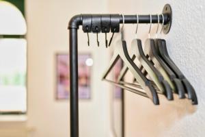 SudenburgNest - Studio-Apartment mit iPad, Boxspringbett, Smart-TV & Waschmaschine