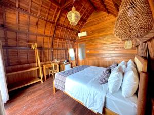 Phòng Giường Đôi Có Ban Công (Double Room with Balcony)