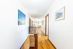 10 Garuwa Street - Fabulous Fingal Bay water views