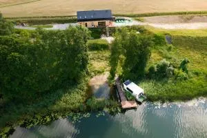 Ostoja Skarlin - 米科瓦伊基