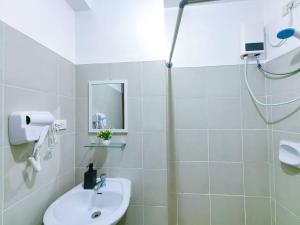 1BR Condotel Ridgewood Towers Taguig City #RW03