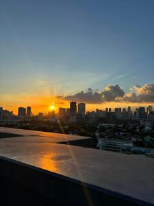 Condotel in Pasig City - Hampton Gardens