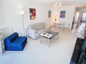 Beau 2 pièces proche Croisette avec parking 211