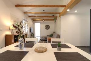 Holiday house "Laurus Garden" with private parking