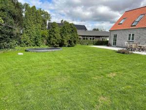 Helt nyt hus i idyllisk landsby