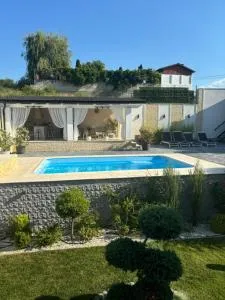 Pensiunea Coralia - Archia