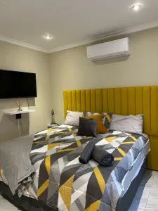 Leetong Holiday Home - Rezervace Manyeleti