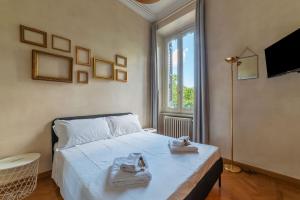 JOIVY Window on the Tevere