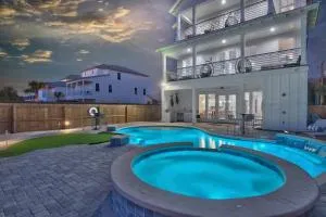 Luxury 8br Beach House with Pool, SPA, Golf putting green - Niceville