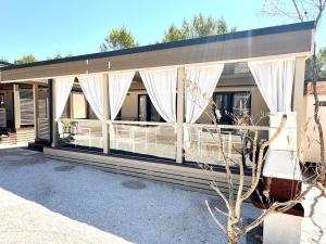 Sunset Serenity Villas with onsite pool and only 3min from beach