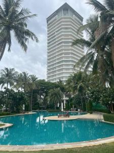 120 sqm Beachfront Condo