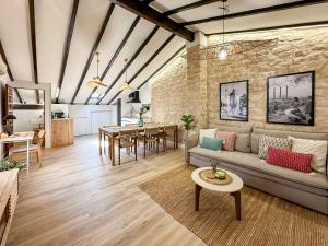 La buhardilla del Mercado Ubicacion e historia