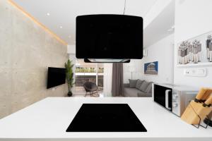 Stylish 1-Bedroom in the center, 4mins walk to Syntagma Square