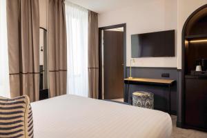 Hotels Hotel Grand Coeur Latin : photos des chambres
