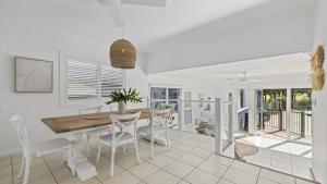 Fairways Beach House - Pool, Golf, Sawtell Village, Family Friendly