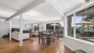 Jetty Hideaway - Cosy Cottage, Fireplace, Gardens - 4hvězdičkové hotely ve městě Coffs Harbour