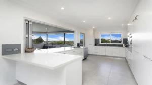 Glossies Coastal Retreat