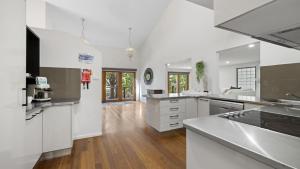 Kasuari - Just Steps to Pool and Beach