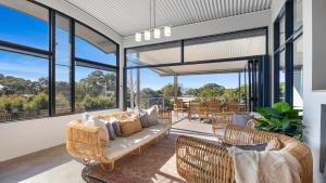 Lumière - Large Modern Family Home, Pool, Beach