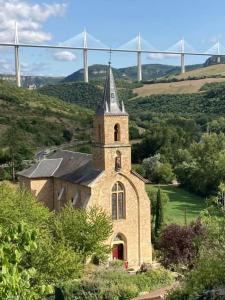 Appartements Maison Eugene centre-ville piscine jardin fibre garage : photos des chambres