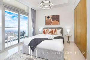 LUX The Aykon Suite