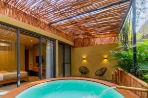 Fulmala 1 BR Suite Plunge Pool ZN161