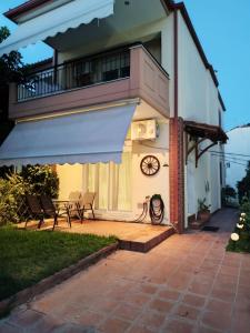 Artan`s garden house