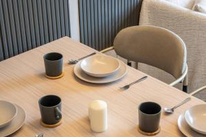 Modern Design 2BR Astoria