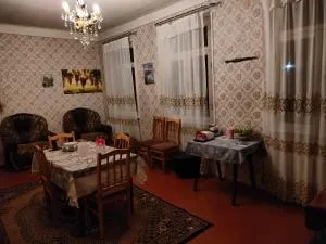 Guest House Shateau - Khashmi