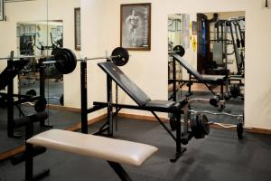 Villa Egadi, with swimming pool and tennis court