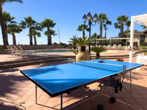 Villa Egadi, with swimming pool and tennis court