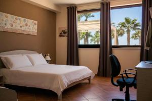 Villa Egadi, with swimming pool and tennis court