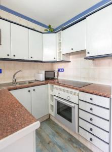 Apartamentos El Puerto, La Savina