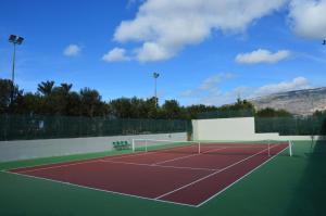 Villa Egadi, with swimming pool and tennis court