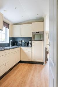Chalet op vakantiepark in Baarland