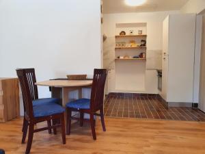 Dea's apartment 