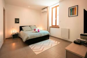 Appartements Appart 5 Charmant 2 pieces avec parking : photos des chambres