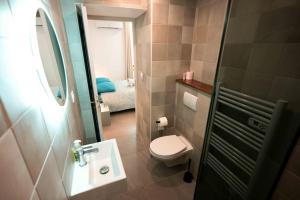 Appartements Appart 5 Charmant 2 pieces avec parking : photos des chambres