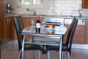 Agia Efimia seaside 2br apartment