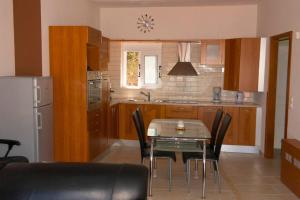 Agia Efimia seaside 2br apartment