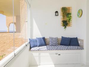 Cubos El Faro Beach Apartment with Pool