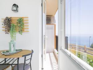 Cubos El Faro Beach Apartment with Pool