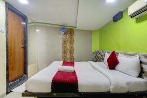 Hotel Icon Near T-2 International Airport Mumbai