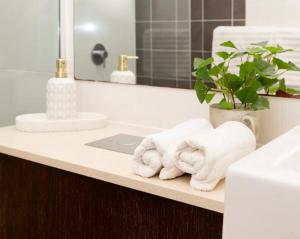 Best location at Bondi Beach, on the beach!