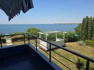 POMORIE Paradise Blue Bay