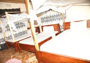 Mikumi Adventure Lodge