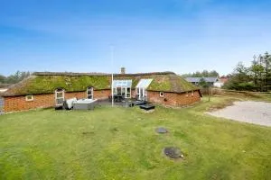 Large Pool House With 6 Person Outdoor Spa 1015 - Ringkøbing