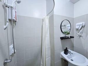 1BR Condotel Ridgewood Towers Taguig City #RW14