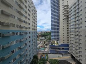 1BR Condotel Ridgewood Towers Taguig City #RW14