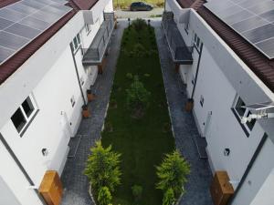 Donilads Properties - Home Everywhere, Relax & Nature Escape